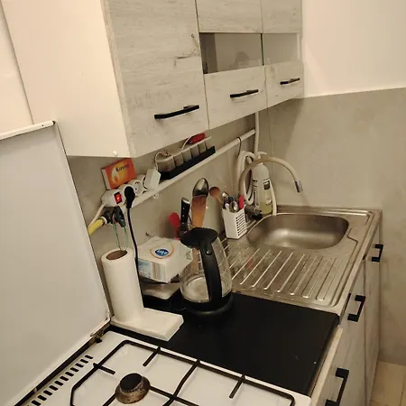 Belvaroshoz Koezeli Lakas Appartement *